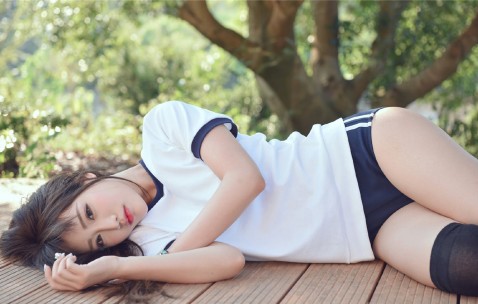 54岁女性子宫膜增厚的诊断与治疗策略